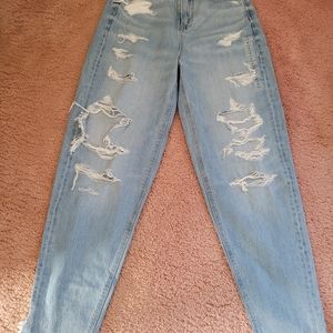Size 0 long american eagle mom jeans